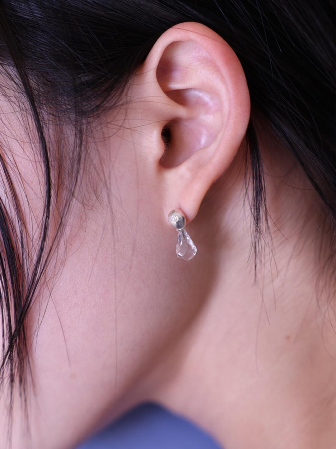 Crystal drop earring