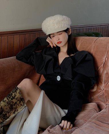 원버튼 블랙 블라우스