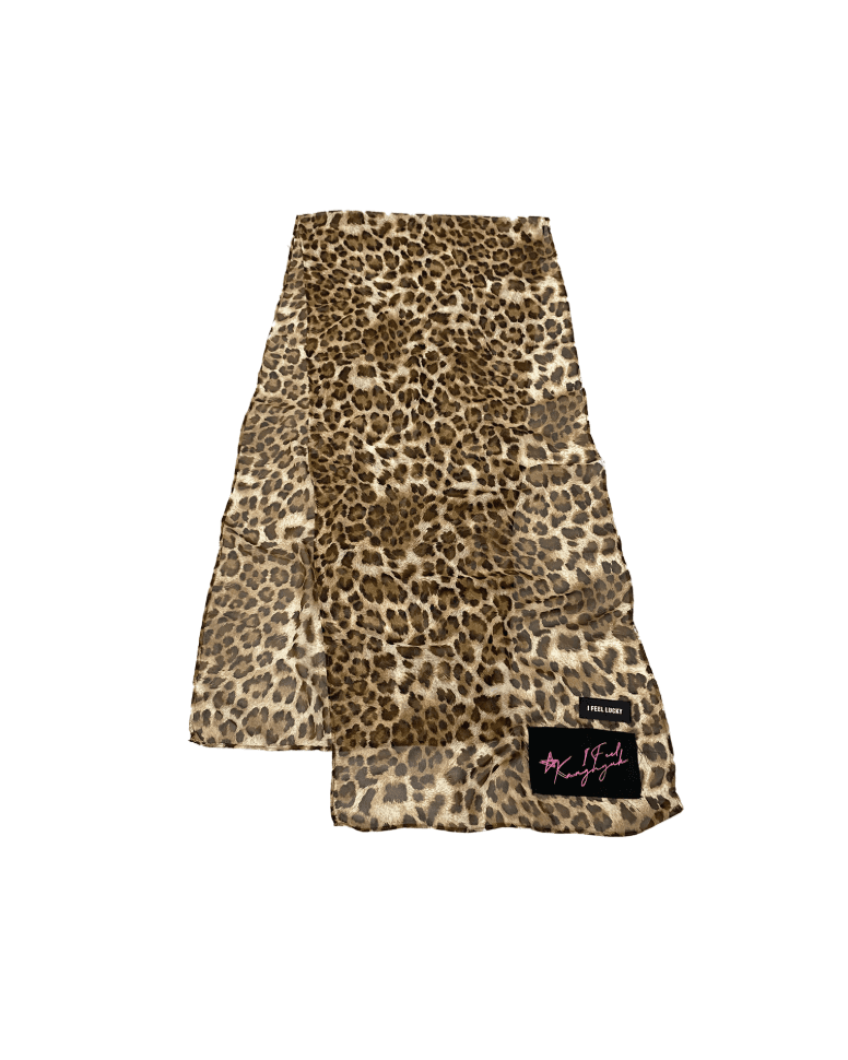 I FEEL KANGHYUK scarf