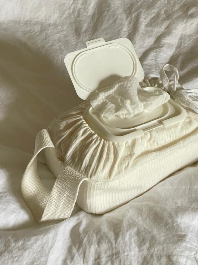 Fabric wet tissue case (pure white)