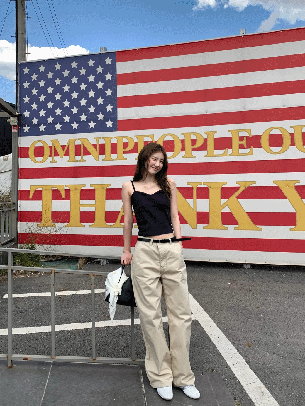 DM. Lowrise Semi-Wide Pants