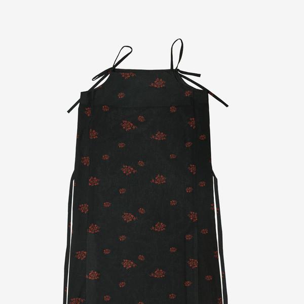 SLEEVELESS RIBBON STRAP DRESS : P18-3