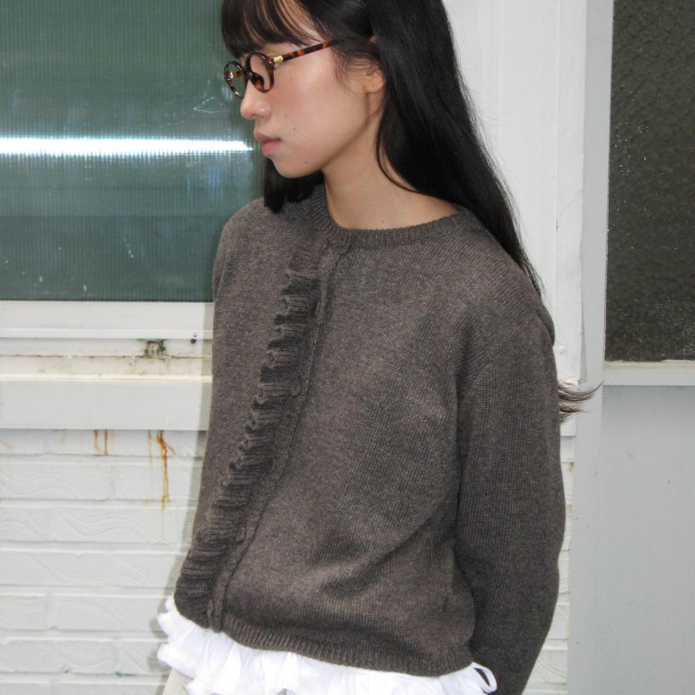 HEART POINT RUFFLE KNIT CARDIGAN BROWN