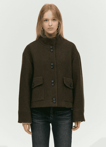 하이넥 버튼 디테일 코트