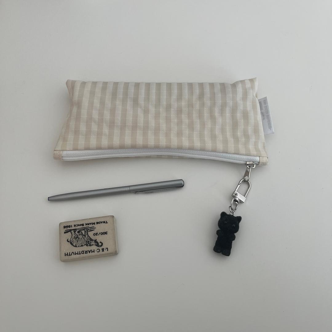 아이보리 윈드체크 필통