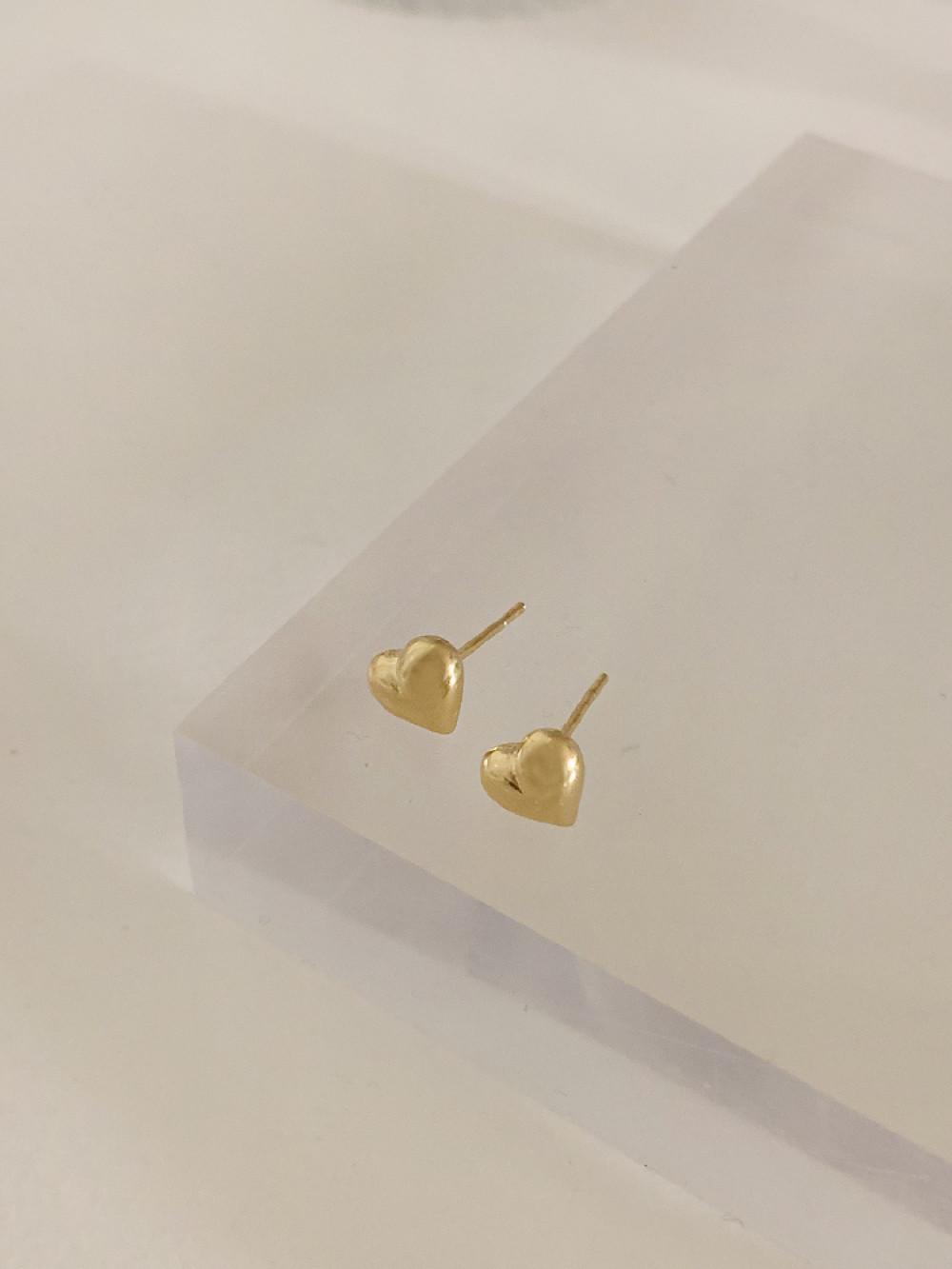 [무배/925실버] 러브미 all silver 통통 하트 미니 귀걸이 (2col)