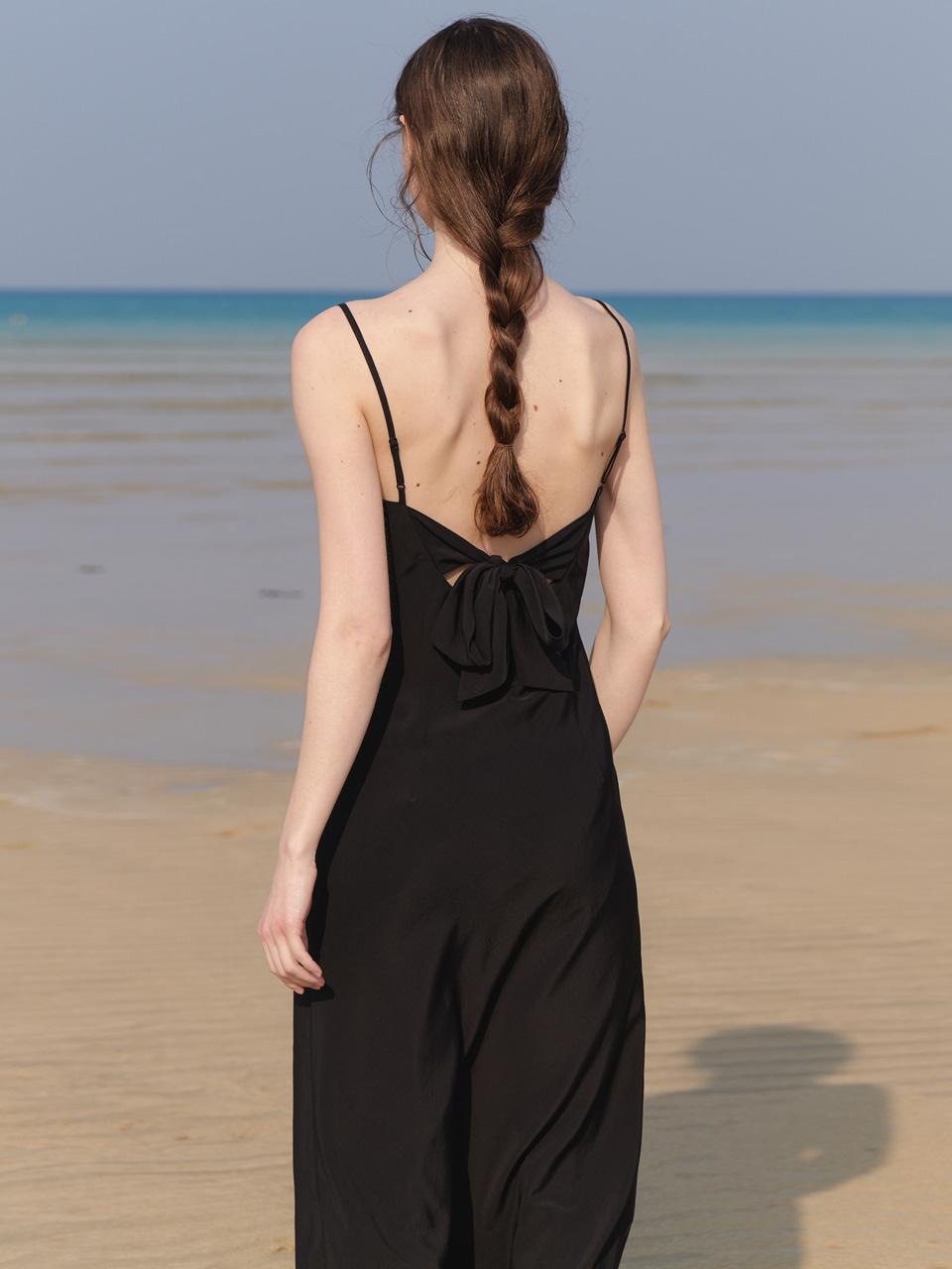 A BACK RIBBON SLEEVELESS LONG DRESS_BLACK