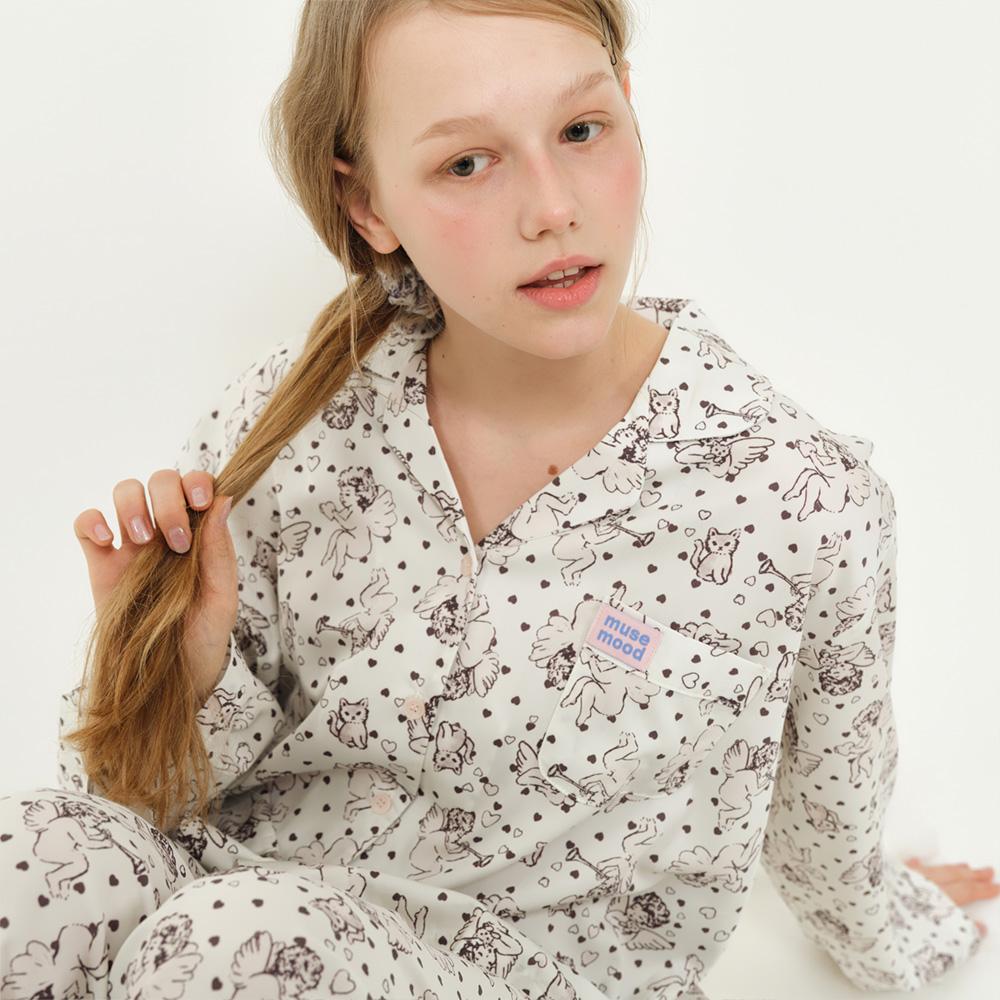 [12/22예약배송][루즈][40수면모달] Angel Cat pajama 잠옷