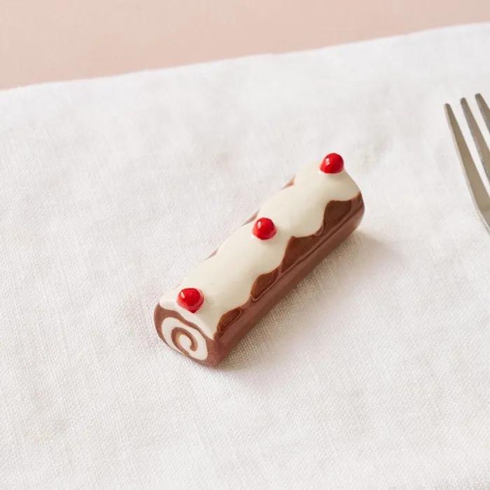 슈가타르트 롤케익모양 젓가락받침