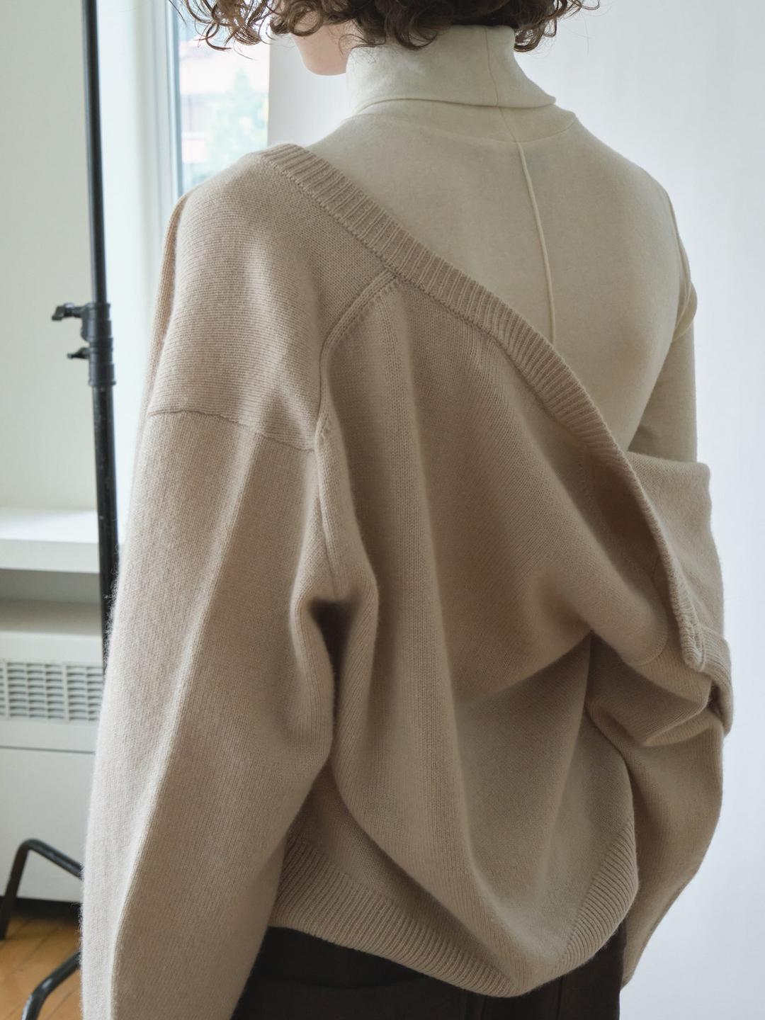 [Essential] Women Cashmere Blended Roundneck Cardigan - Beige