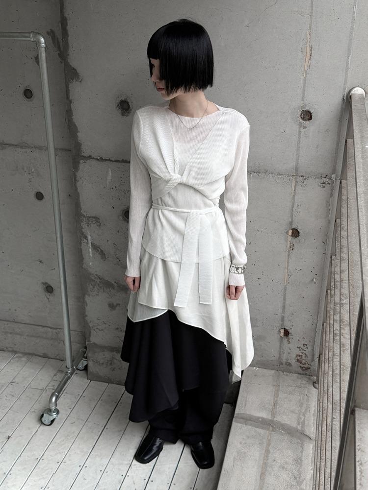 므넴 아트 플리츠 시스루 롱슬리브 (3color)