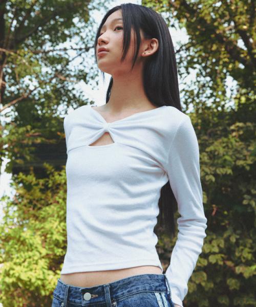 KNOT RIBBON SLIT LONG SLEEVE WHITE