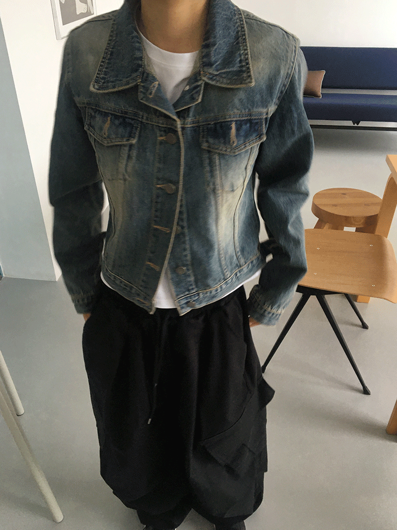 CROPPED DENIM JACKET