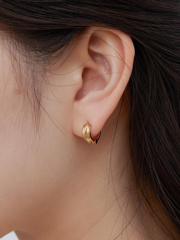 Closer earring_gold