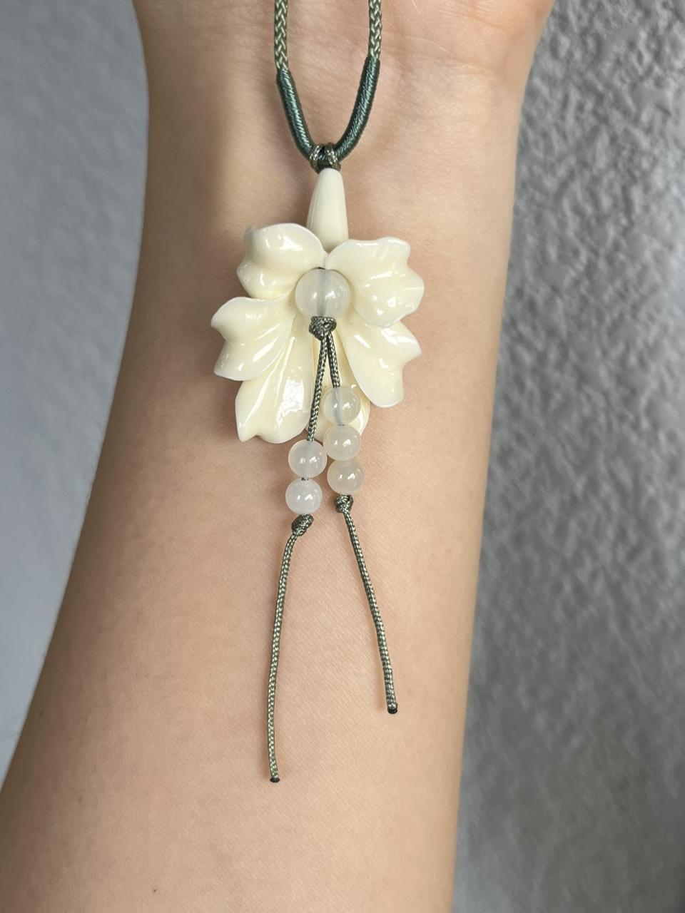 치치포유 치치포유 자체제작 숲속의 꽃 목걸이