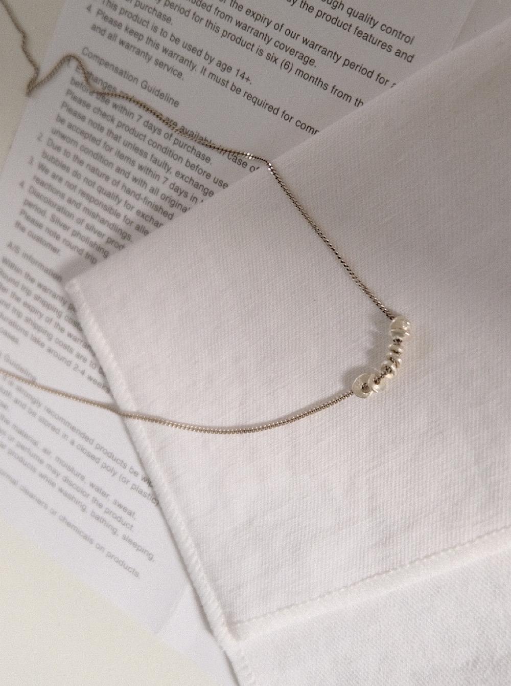 small chips necklace