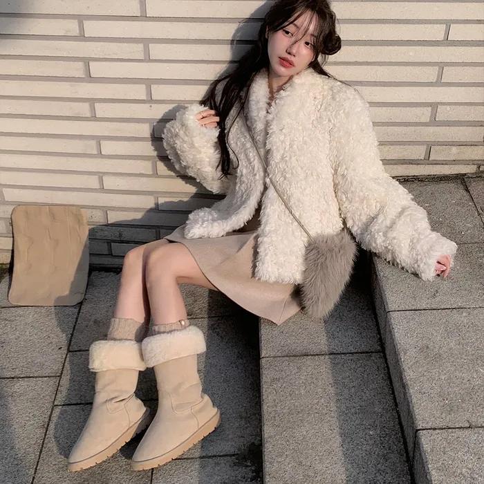 (바로배송/인플루언서 착용) Robin 로빈 퍼 스웨이드 플랫 하프 윈터 부츠 l 2-WAY