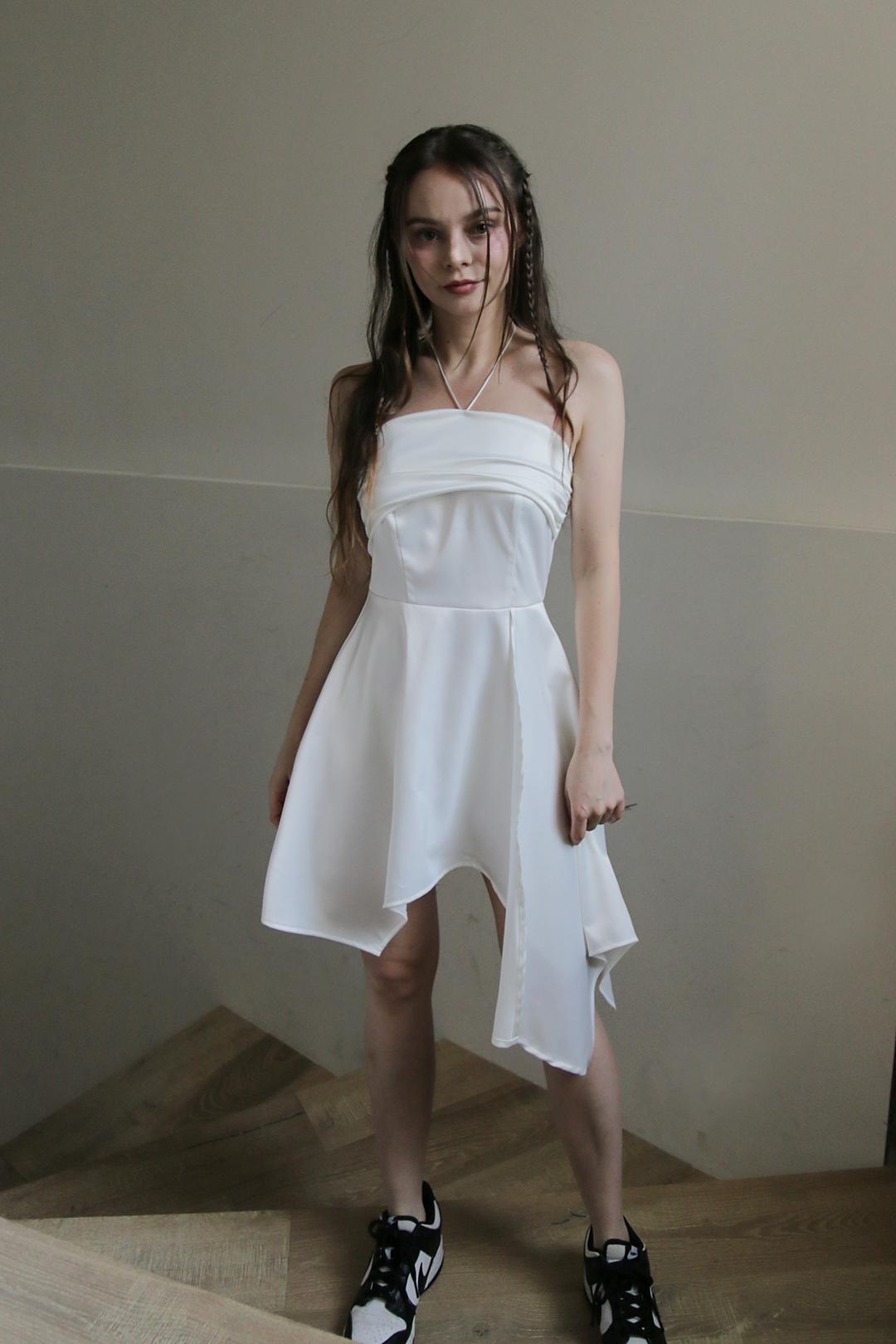 SILKY UNBALACED DRESS (PEARL WHITE)
