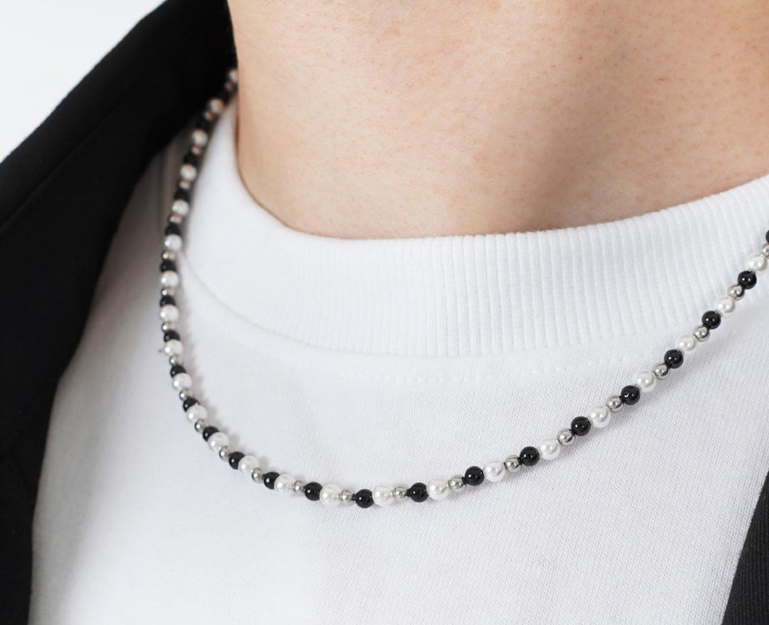 써지컬스틸 진주 & 오닉스 믹스 미니볼 목걸이 _ 실버