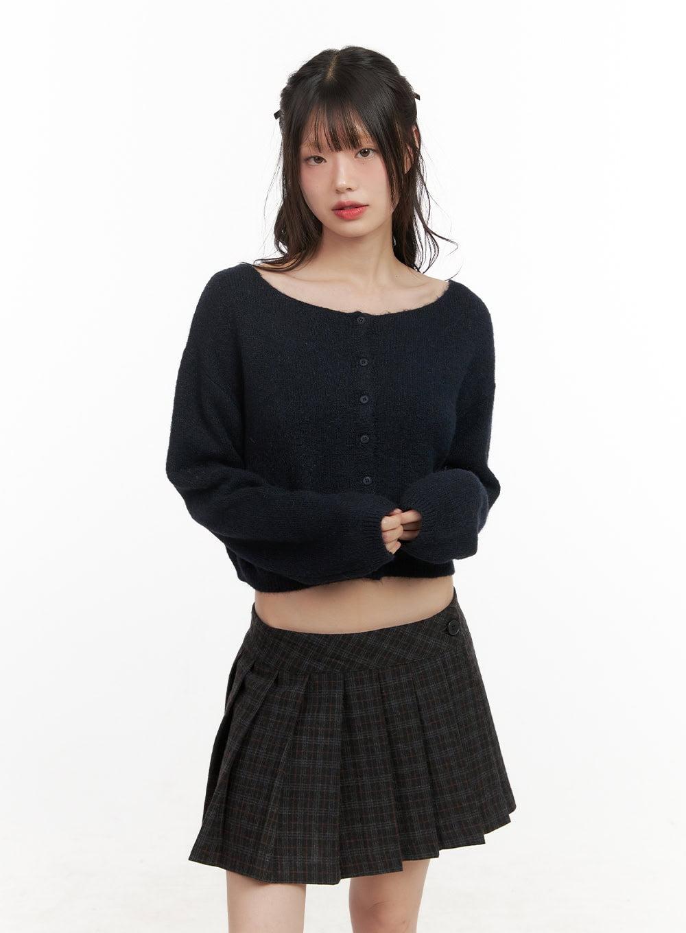Boat-Neck Buttoned Knit Cardigan CJ501 - Dark blue / S/M