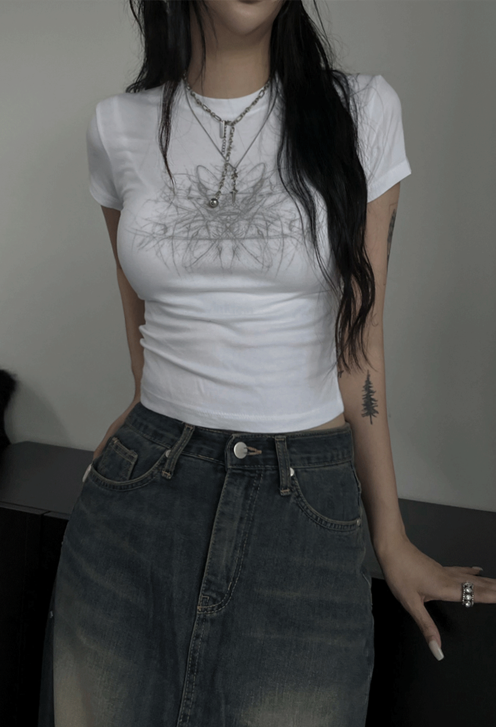 어반유니크 doodle hip crop T