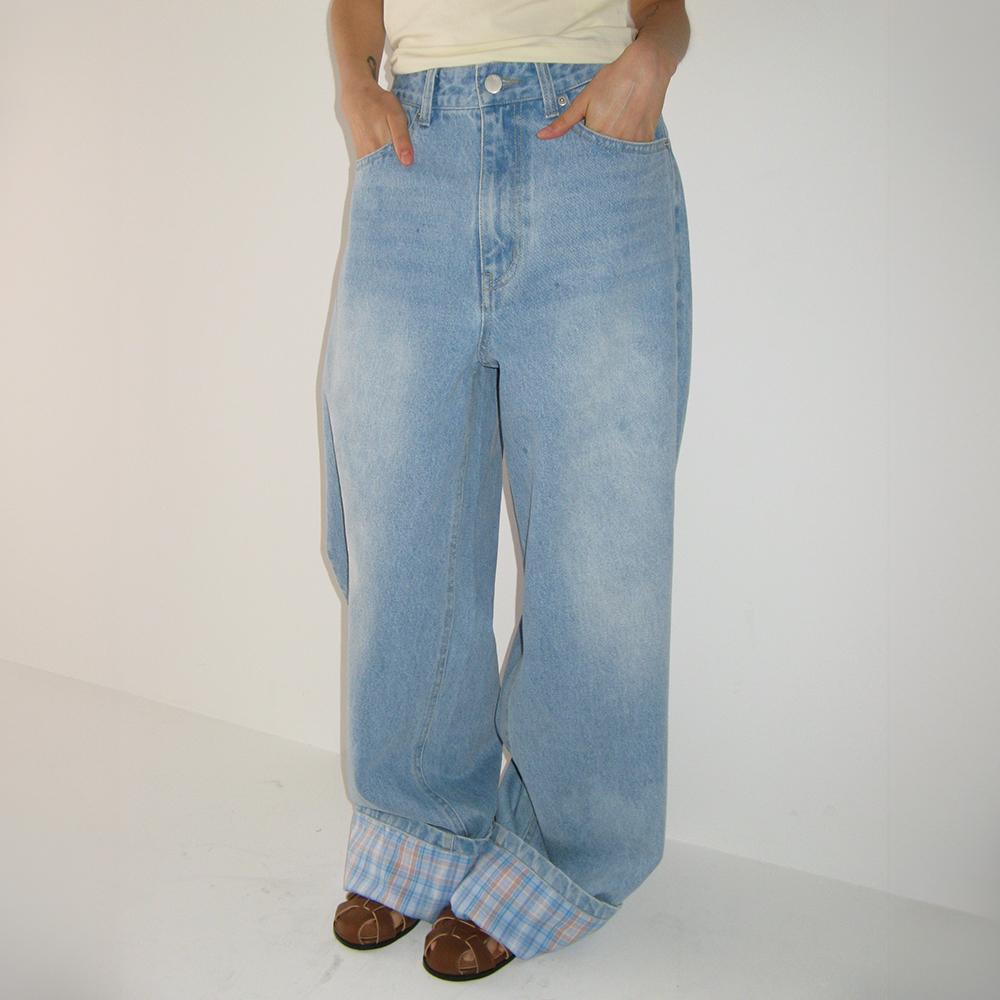 PATCH ROLL UP DENIM PANTS LIGHT BLUE CHECK