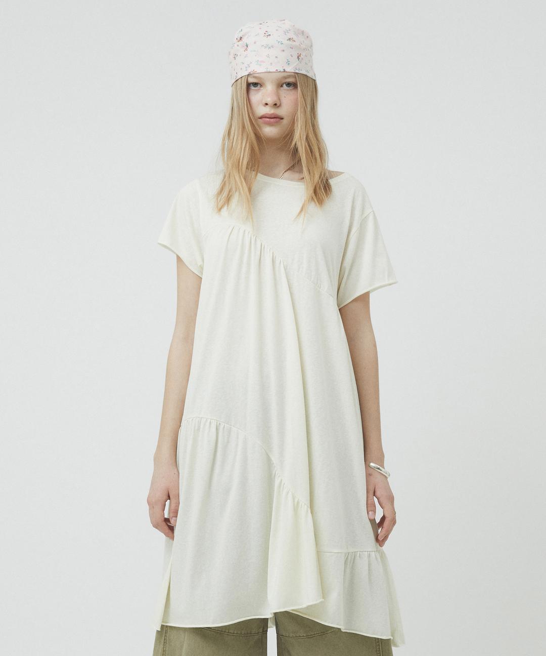 PLEATED DRESS [IVORY]