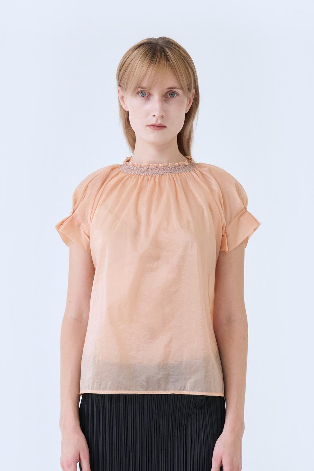 AIRY SMOCK BLOUSE (APRICOT)