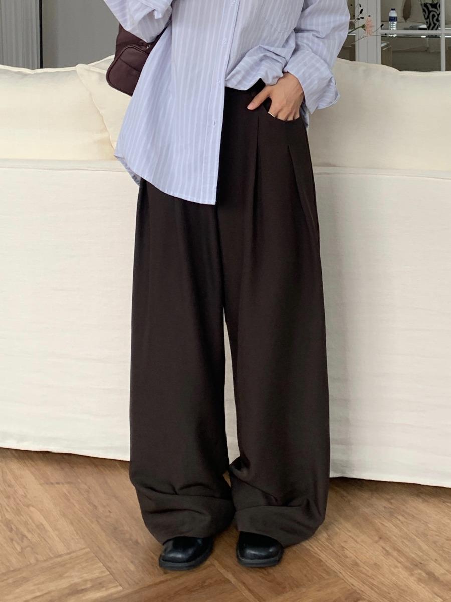 [ 브라운 당일출고 ] 모니크 핀턱 슬랙스