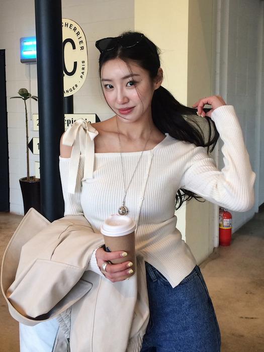 [단독] MARY Cutout Knit Top(메리)_IVORY