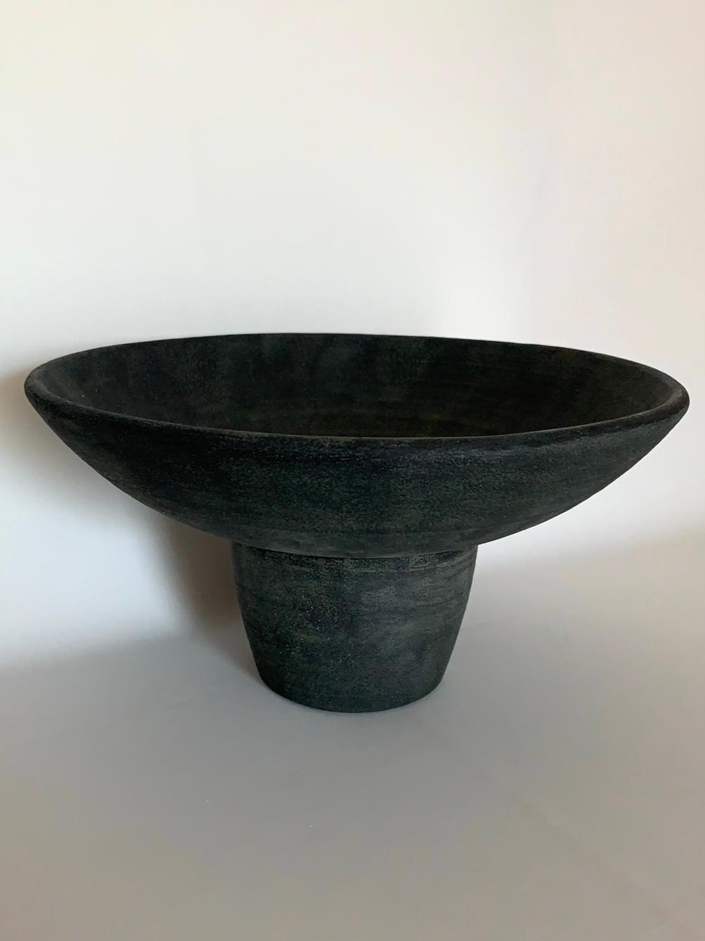 Round Black Ceramic Home Accessory