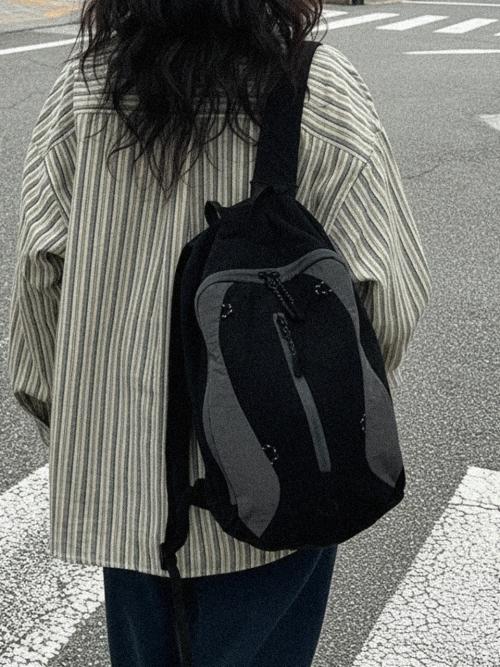 503 LIP LIGHT BACKPACK [BLACK]