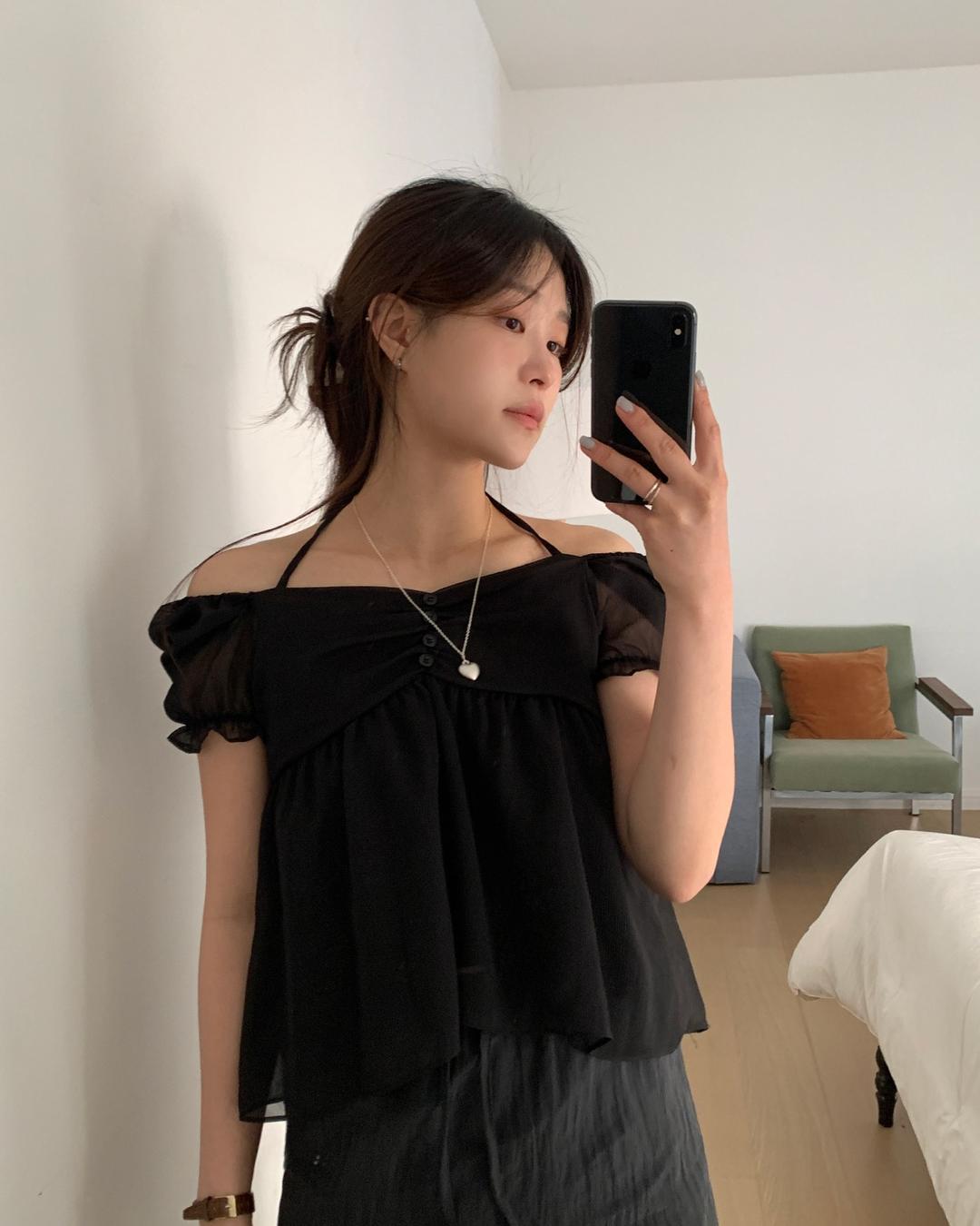 Sophie half blouse