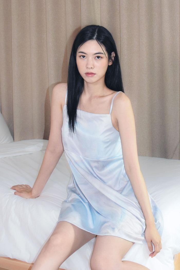 room no.104 Jenny blue