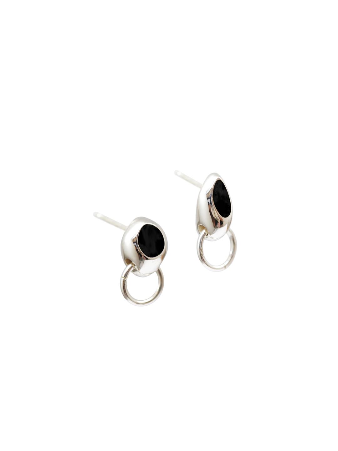 NOIR_EARRING_ONYX