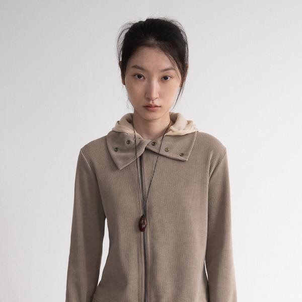[11/6 출고 예정] Modified Neck Double Zip-Up (Beige)