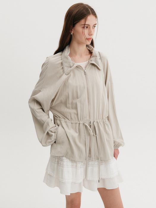 리나 셔링 윈드브레이커 점퍼_에시 베이지 / LINA SHIRRING WINDBREAKER JUMPER_ASH BEIGE