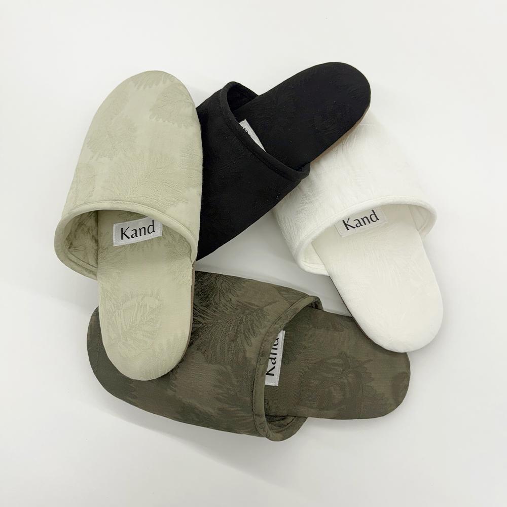 Serene Feather Leaf 룸슈즈