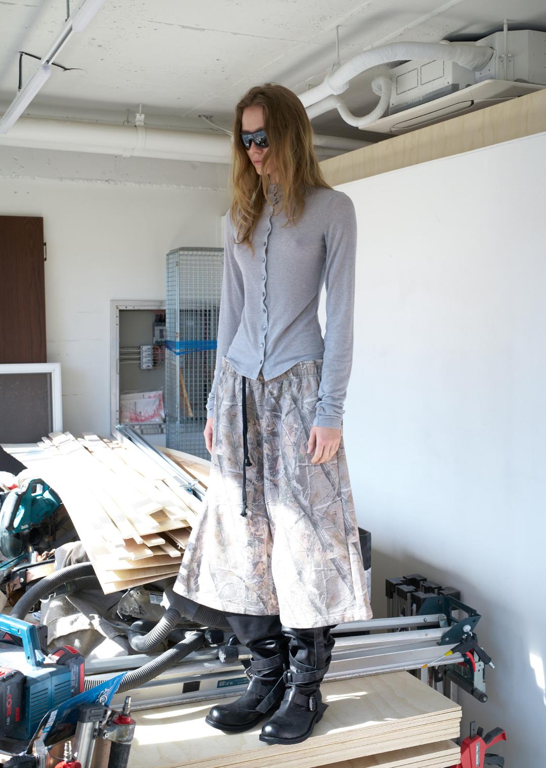 BUTTON UP MOCK NECK TOP LIGHT BLUEGRAY