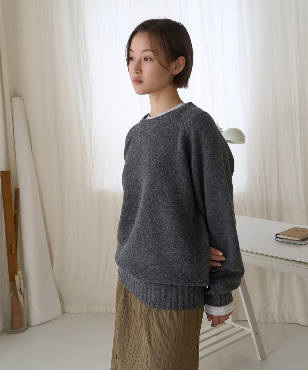 Oversized-fit Soft Knitwear (Charcoal)