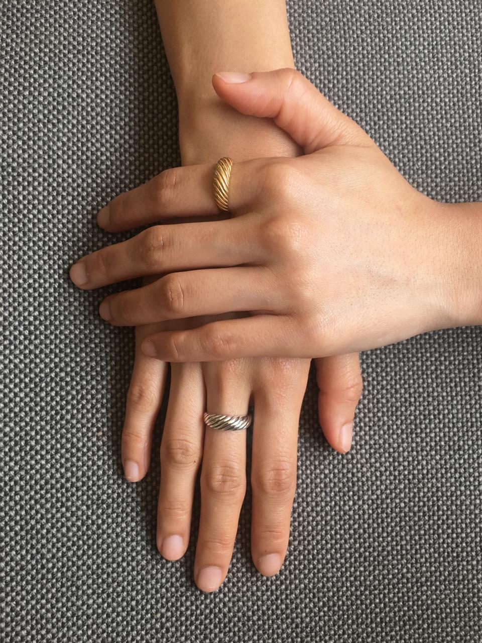 middle lilibet ring