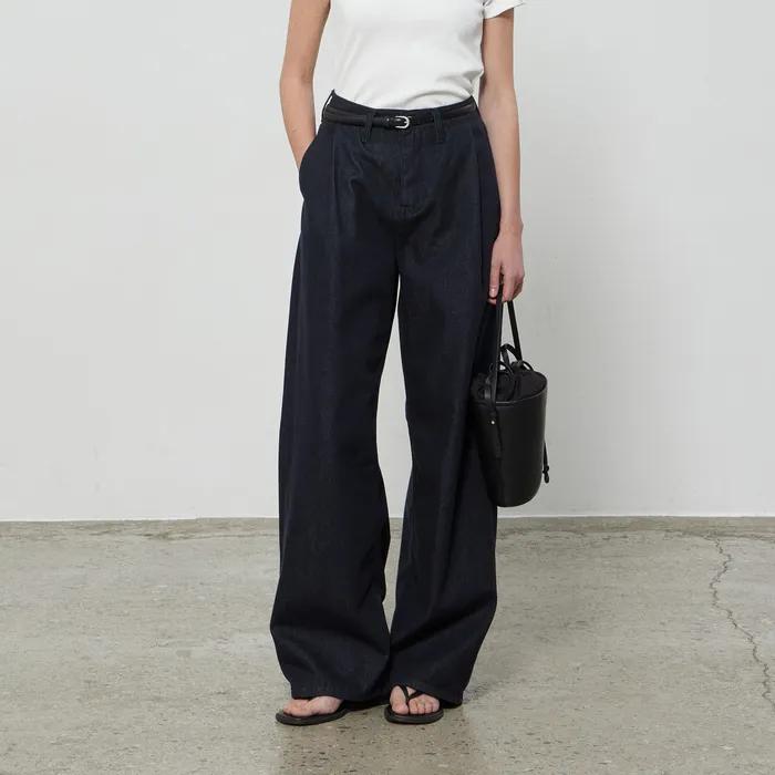 ONE TUCK NONFADE DENIM PANTS - DEEP BLUE