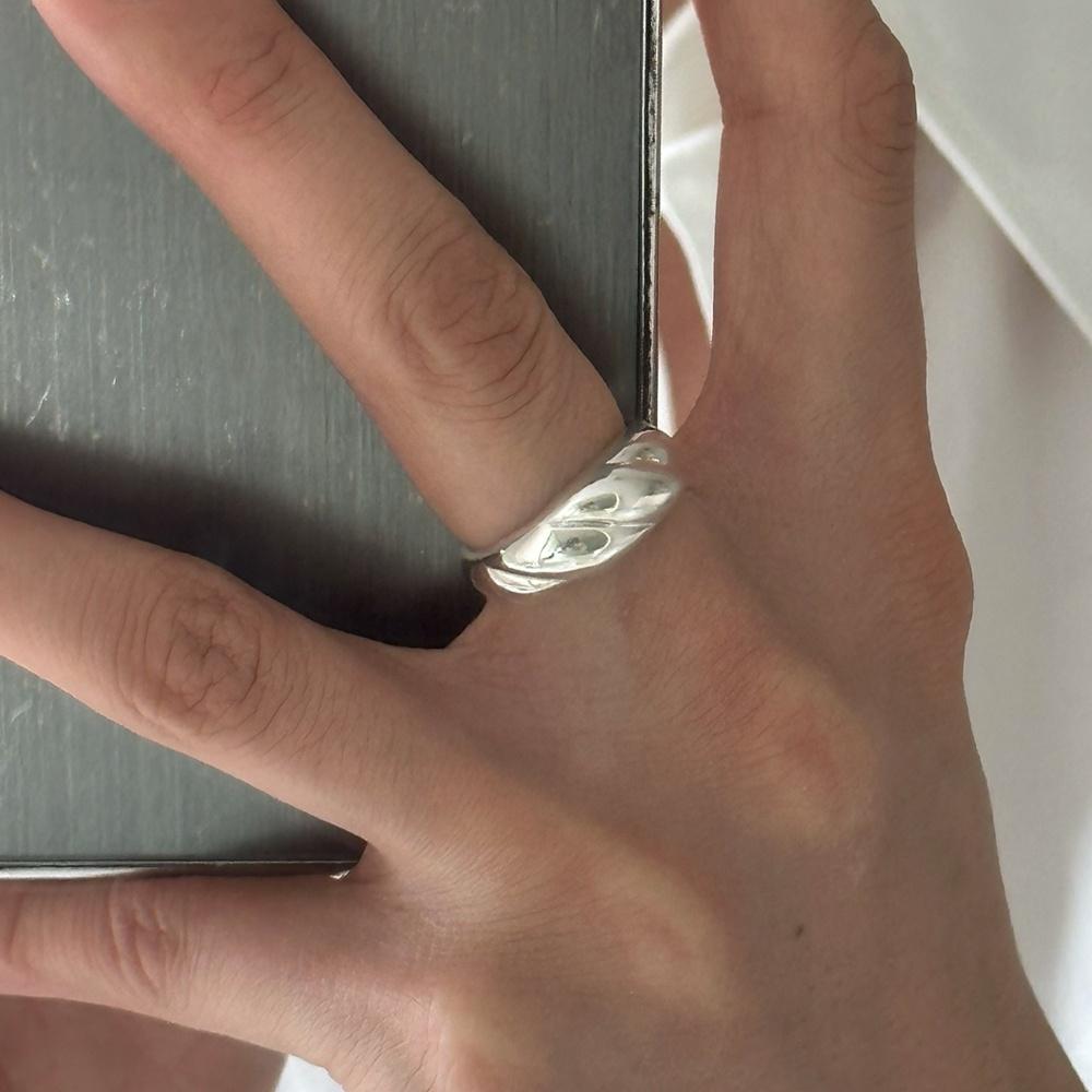 [29CM 단독] Croissant ring