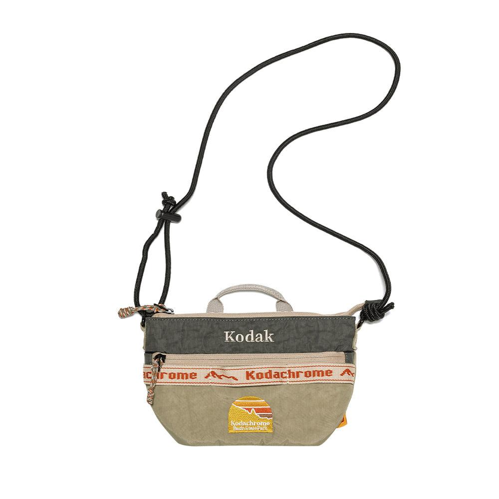 코다크롬 미니 크로스백 KHAKI