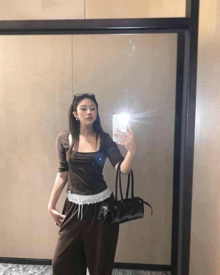 [HWS] 여성 여름 딥 스퀘어 5부 슬림핏 티셔츠