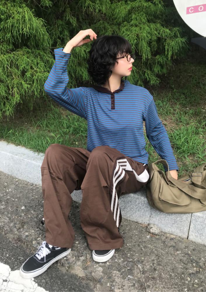 COZY BUTTON STRIPE HOODIE (DEEP BLUE / BLACK)