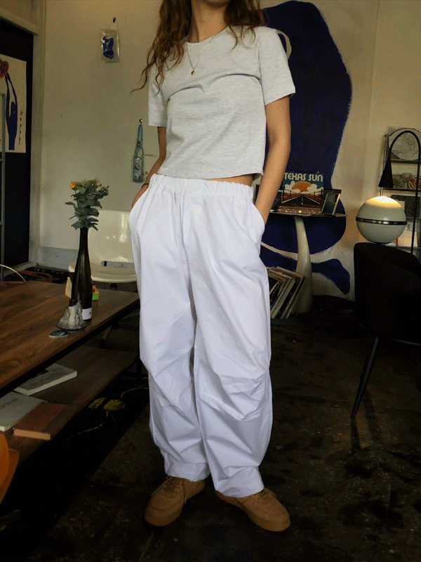 middle cargo pants