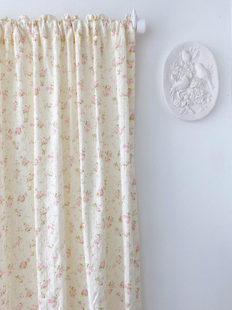 로사아줄 블루 핑크 꽃무늬 커튼 레몬컬러 바탕 플라워 패턴 거즈면 봉집형