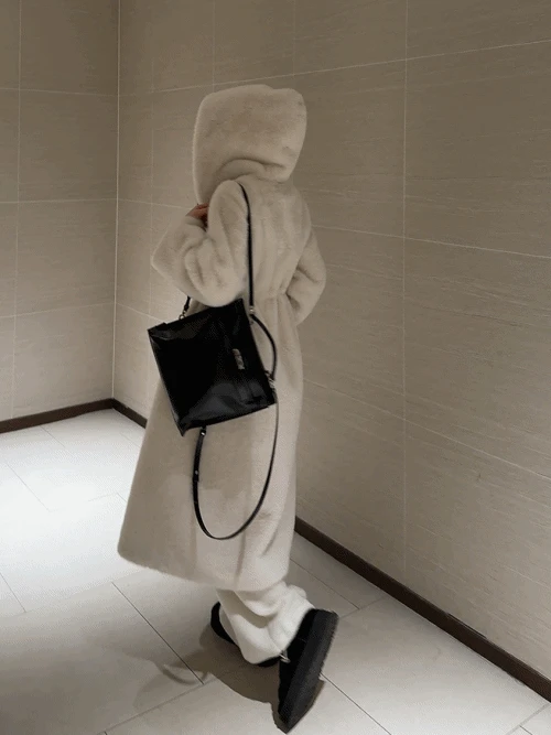 밍크 후드롱 코트