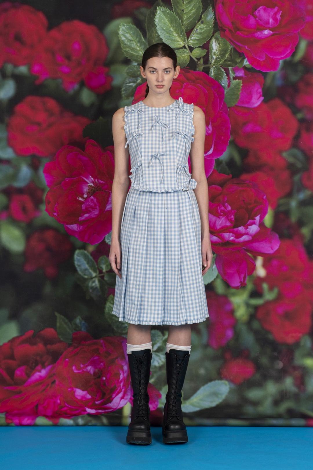 깅엄 체크 플리츠 미디 스커트